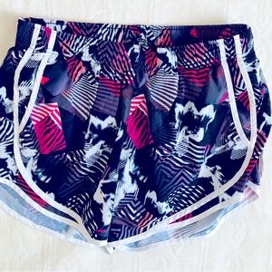 Calvin Klein Multicolor Patterned Shorts Womens Size M